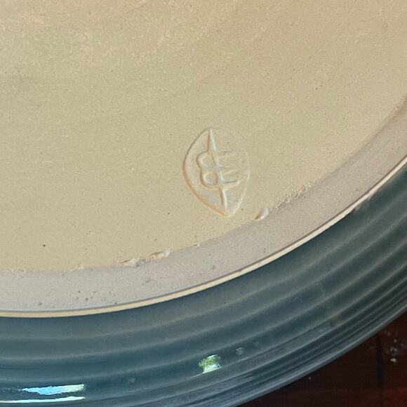 Pottery chip and dip platter blues - Picture 6 of 10